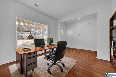 5901 Mountain View Cir, Bessemer, AL 35022 - photo 4