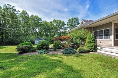 8 Mackady Ct, Westport, MA 02790 - photo 3