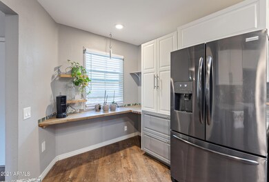 10530 W Palmeras Dr, Sun City, AZ 85373 - photo 6