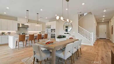 24389 Calle La Roca, Santa Clarita, CA 91354 - photo 6