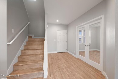 5379 Majestic Entry 1