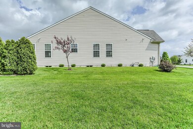 27 Spanish Moss Ct, Chambersburg, PA 17202 - photo 3
