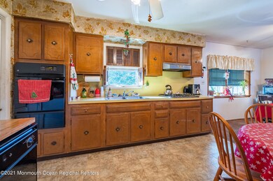 Kitchen 4