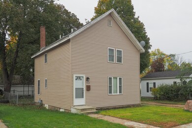 210 Cedar St-102