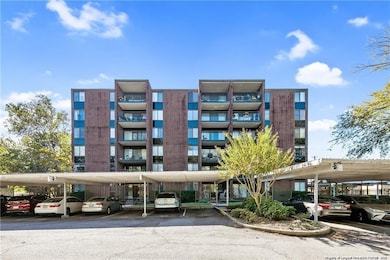 Clarendon House Condominiums unit 206, Fayetteville, NC 28305 - photo 4