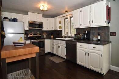 77 Hillside Ave, Rehoboth, MA 02769 - photo 3