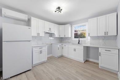 20 Wickham St, Passaic, NJ 07055 - photo 5