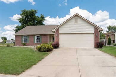 9694 Barrhill Ct, Fishers, IN 46038 - photo 2