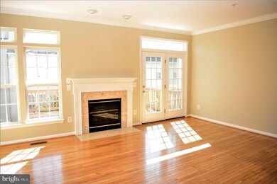 9123 Aventon Ct, Lorton, VA 22079 - photo 5