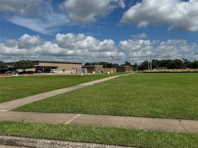 0 S Winfree unit 896568, Dayton, TX 77535 - photo 5