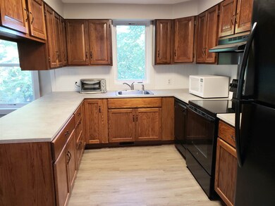 25 1/2 Fairmount St, Nashua, NH 03064 - photo 7