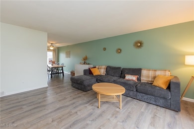 4802 Forest Edge Dr, Cleveland, OH 44144 - photo 2