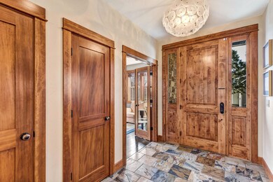 681 Powell Butte Lp 3
