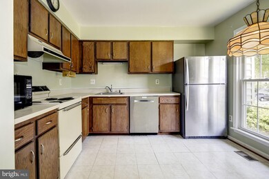 16 Windersal Ln, Parkville, MD 21234 - photo 4