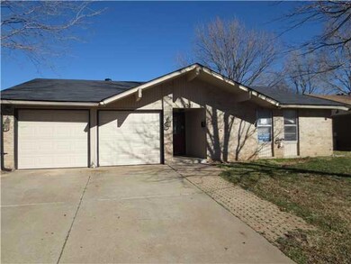 1301 Swan Lake Rd, Edmond, OK 73003 - photo 2