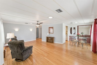 314 Lakeview Dr, Osteen, FL 32764 - photo 5