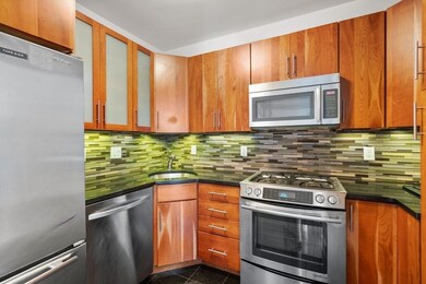 Harbor Towers unit 19D, Boston, MA 02110 - photo 5