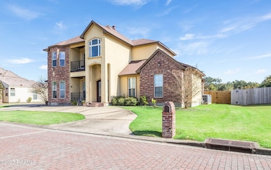 105 Gated Trinity Ct, Lafayette, LA 70506 - photo 2