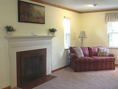 Living Room. Spacious living room