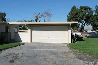 Detached 2 Car Garage