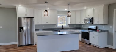 1306 S Walters St, Robinson, IL 62454 - photo 5