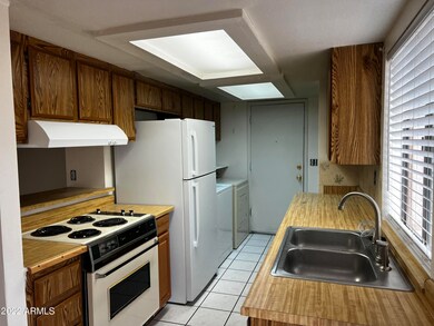 10407 N 11th Place unit 1, Phoenix, AZ 85020 - photo 3
