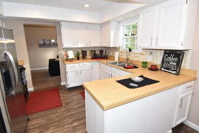 170 Laurel - 29