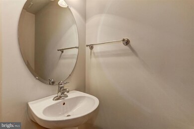 14604 Crossfield Way unit 240A, Woodbridge, VA 22191 - photo 5