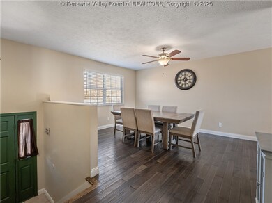 8 Cordoba Dr, Hurricane, WV 25526 - photo 7