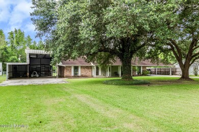 100 Pirogue Rd-2