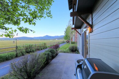 6195 Fox Point Circle