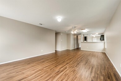 6506 Bryant Park Ct, Houston, TX 77086 - photo 3