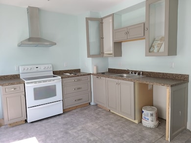 208 E Main St unit 1, Orange, MA 01364 - photo 4