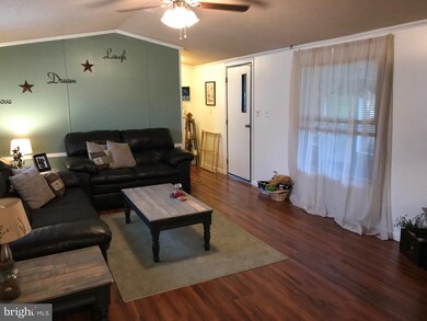 139 Azalea Cir, Honey Brook, PA 19344 - photo 2