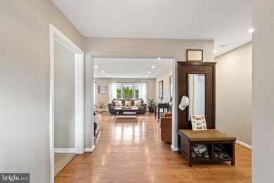 5 Westwood Ct, Newtown, PA 18940 - photo 4