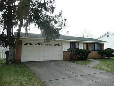 2415 Lisbon Dr, Columbus, OH 43232 - photo 2