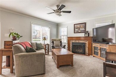 5631 Monrovia St, Shawnee, KS 66216 - photo 6