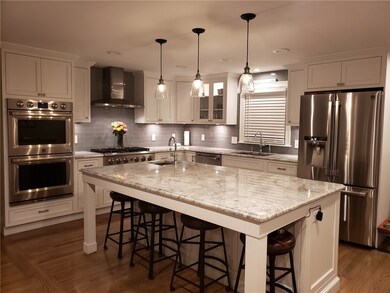 40 Bunting Rd, Warwick, RI 02889 - photo 3