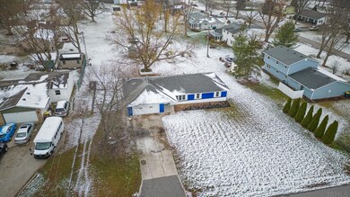 411 Highland Ave, Ossian, IN 46777 - photo 3