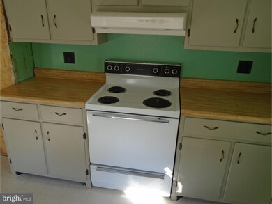 521 W Forest Grove Rd, Vineland, NJ 08360 - photo 6