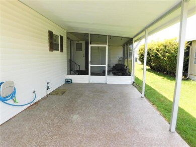 5655 Arrowhead Dr, Zephyrhills, FL 33542 - photo 6