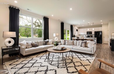 2005 Lyndon Green Cir, Lyndon, KY 40242 - photo 4