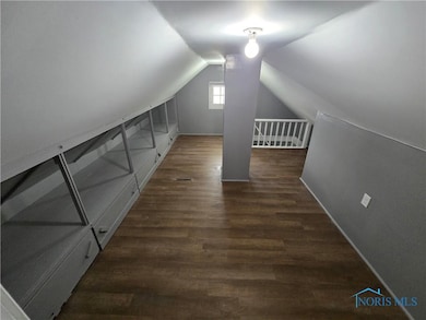 1834 Berdan Ave, Toledo, OH 43613 - photo 2