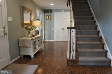 8201 Coach St, Potomac, MD 20854 - photo 2