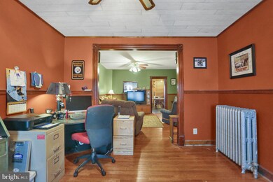 156 N 4th St, Hamburg, PA 19526 - photo 4