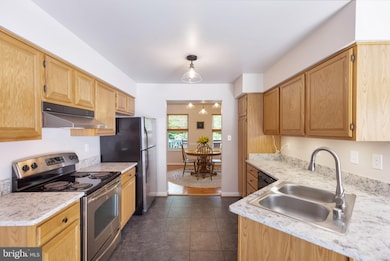 907 Colton Ct, Prince Frederick, MD 20678 - photo 6