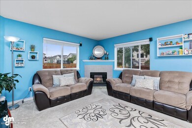 Living Room 20200731-DW-5538