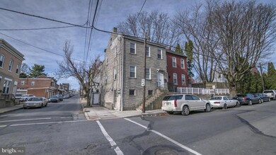 118 Laurel St, Lancaster, PA 17603 - photo 2