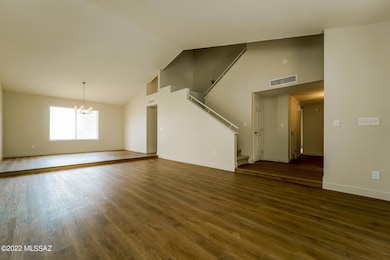 005-photo-living-room-11301217