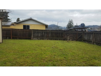 539 W Main St, Sheridan, OR 97378 - photo 4